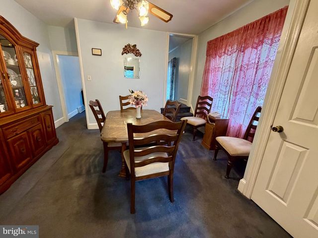 172 W RIDGE, Linwood, PA 19061