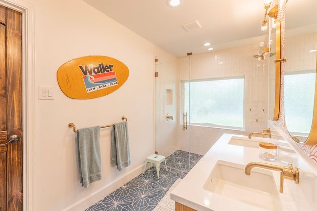 8800 Golden Rain CV, Austin, TX 78735