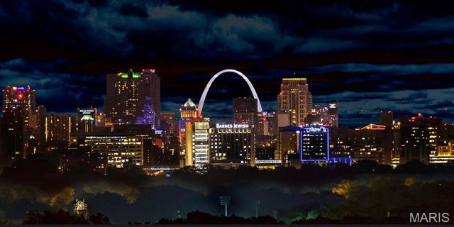 8025 Maryland Avenue 6A, Clayton, MO 63105