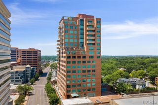 8025 Maryland Avenue 6A, Clayton, MO 63105