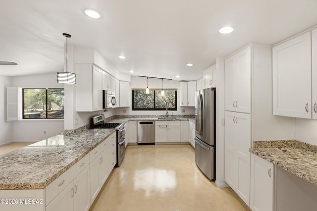 5301 E Placita Bosque, Tucson, AZ 85718