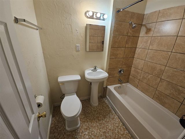21299 COULTON AVENUE, Port Charlotte, FL 33952