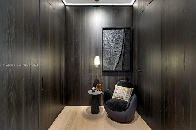 800 S Pointe Dr 801, Miami Beach, FL 33139