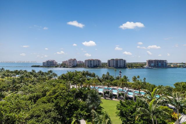 800 S Pointe Dr 801, Miami Beach, FL 33139