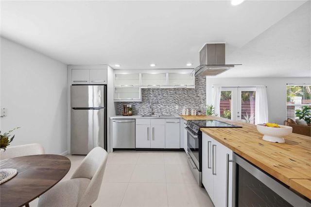 2546 PARMA STREET, Sarasota, FL 34231