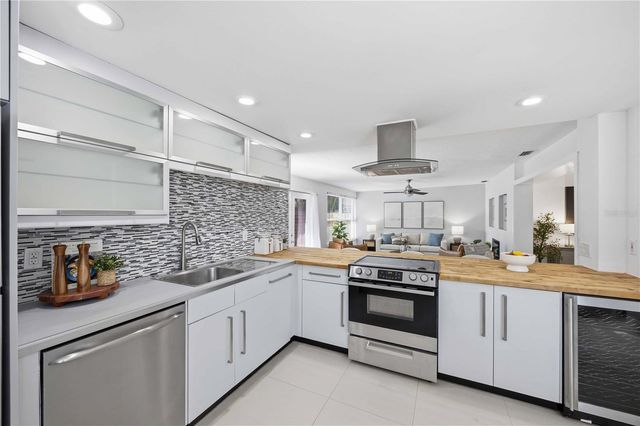 2546 PARMA STREET, Sarasota, FL 34231