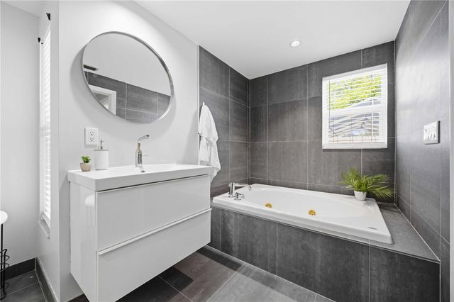 2546 PARMA STREET, Sarasota, FL 34231