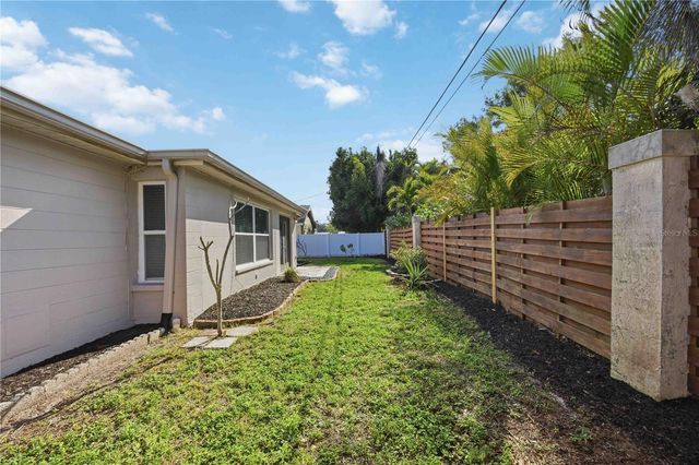 2546 PARMA STREET, Sarasota, FL 34231