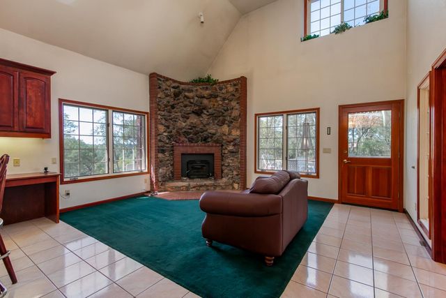 2467 Highland Hills Dr, El Dorado Hills, CA 95762