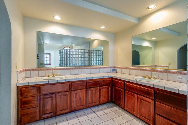 2467 Highland Hills Dr, El Dorado Hills, CA 95762