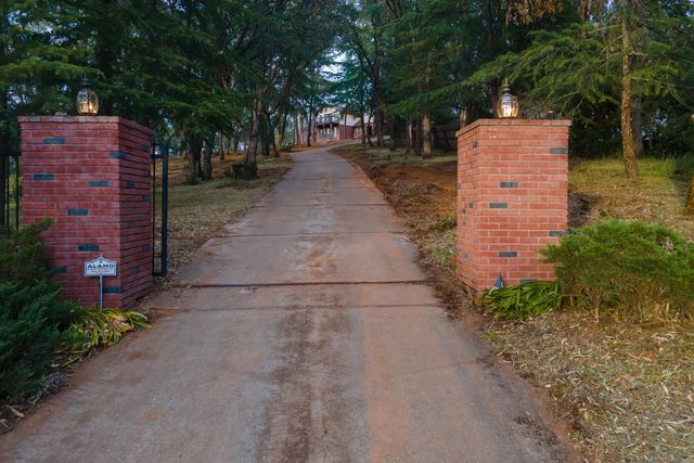 2467 Highland Hills Dr, El Dorado Hills, CA 95762