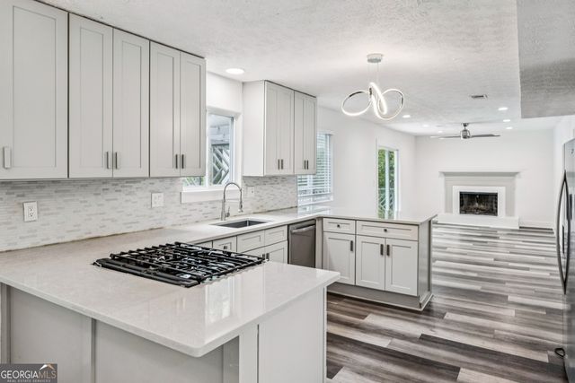 590 Sheringham Court, Roswell, GA 30076