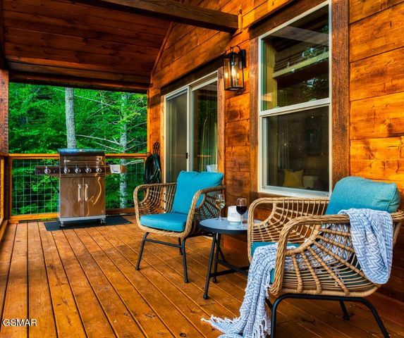 936 E Fir Street, Sevierville, TN 37876