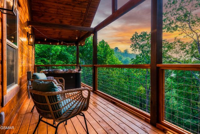 936 E Fir Street, Sevierville, TN 37876