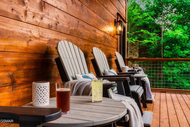 936 E Fir Street, Sevierville, TN 37876