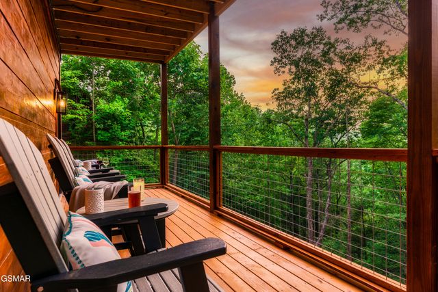 936 E Fir Street, Sevierville, TN 37876