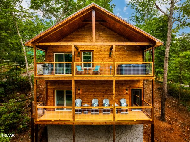 936 E Fir Street, Sevierville, TN 37876