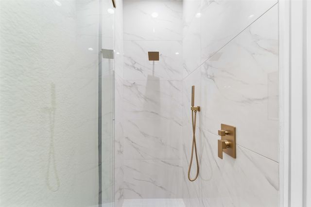 707 Buckalew Street, Dallas, TX 75208