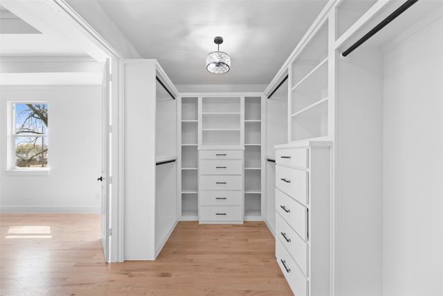 707 Buckalew Street, Dallas, TX 75208