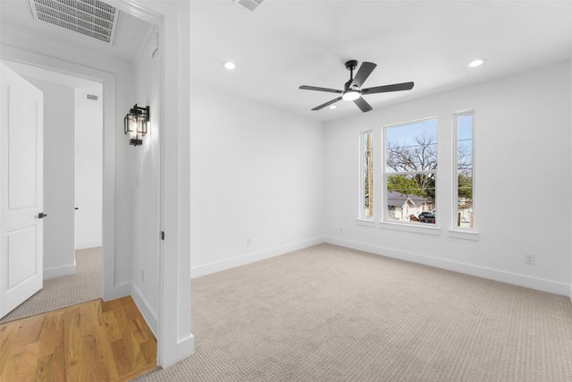 707 Buckalew Street, Dallas, TX 75208