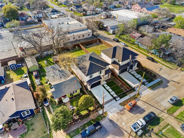 707 Buckalew Street, Dallas, TX 75208