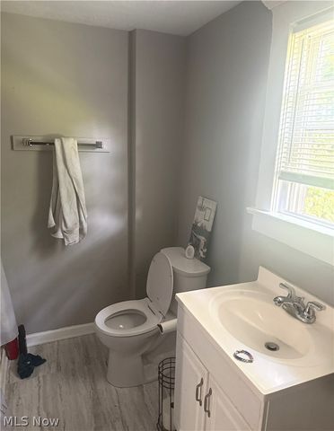 477 Bishop Street, Akron, OH 44307