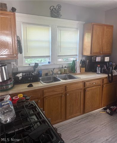 477 Bishop Street, Akron, OH 44307
