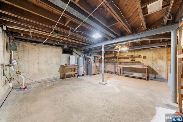 85 Park Avenue, Cresskill, NJ 07626