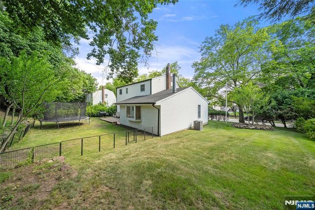 85 Park Avenue, Cresskill, NJ 07626