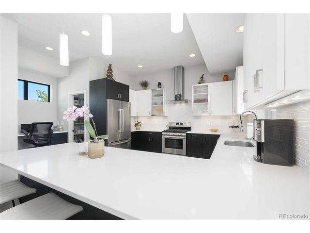 2622 W 24th Ave 14, Denver, CO 80211