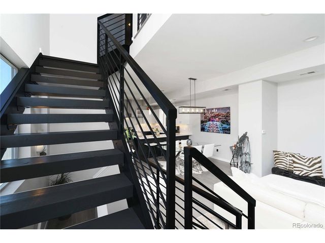 2622 W 24th Ave 14, Denver, CO 80211