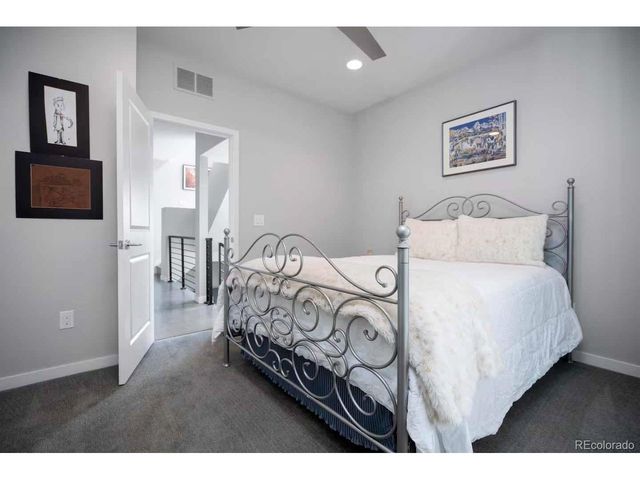 2622 W 24th Ave 14, Denver, CO 80211