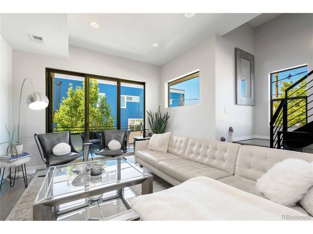 2622 W 24th Ave 14, Denver, CO 80211