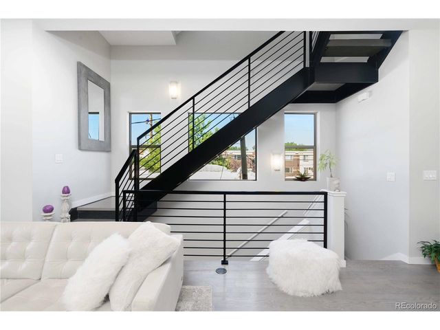 2622 W 24th Ave 14, Denver, CO 80211