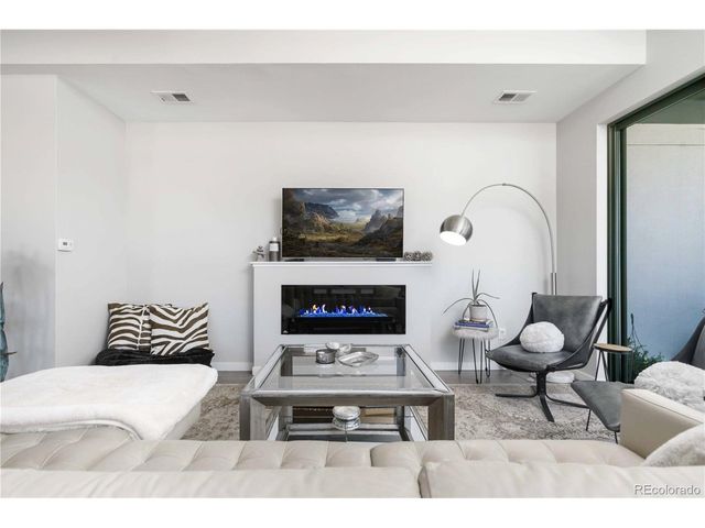 2622 W 24th Ave 14, Denver, CO 80211