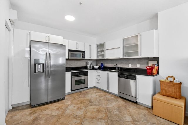 1617 N Flagler Drive, West Palm Beach, FL 33407