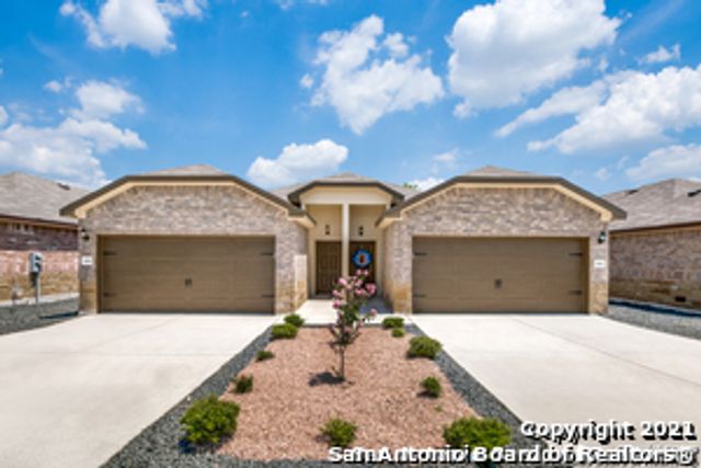 1111 Renee Way, Seguin, TX 78155