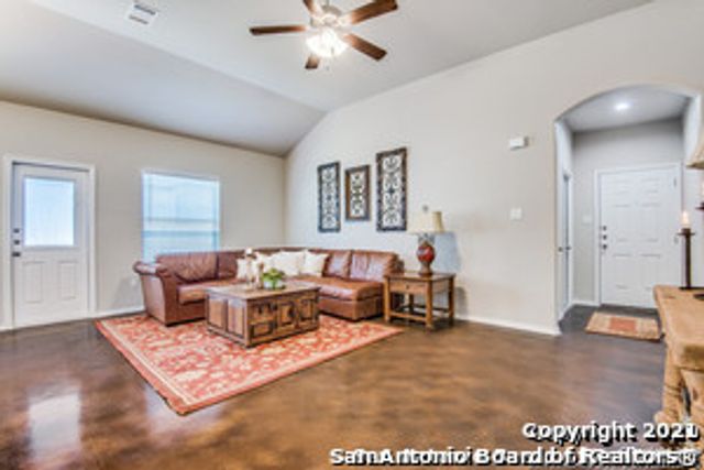 1111 Renee Way, Seguin, TX 78155