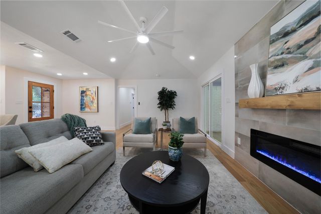 839 Overglen Drive, Dallas, TX 75218