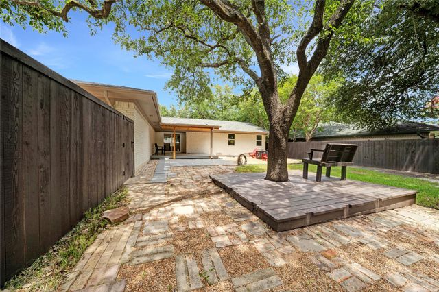 839 Overglen Drive, Dallas, TX 75218