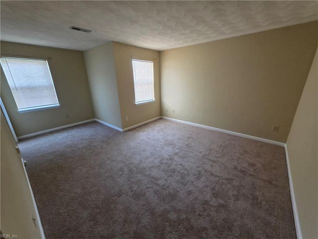 1460 Berkshire DR, Newport News, VA 23602