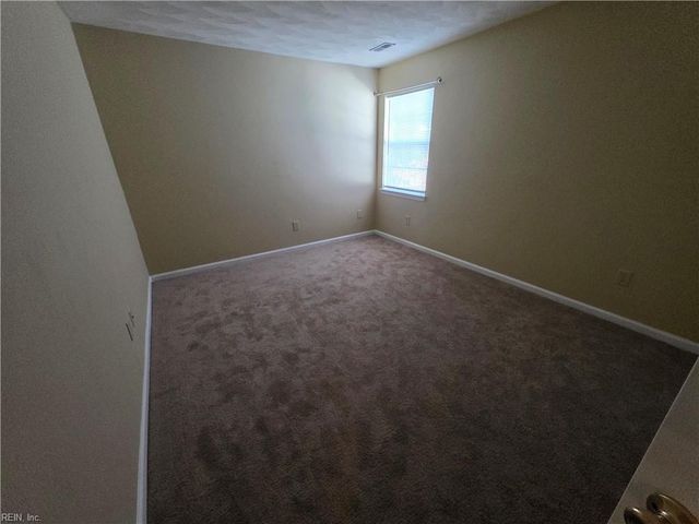 1460 Berkshire DR, Newport News, VA 23602