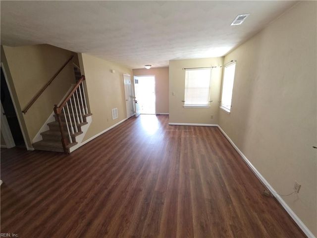 1460 Berkshire DR, Newport News, VA 23602