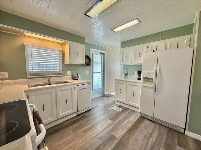 117 JACARANDA DRIVE, Leesburg, FL 34748