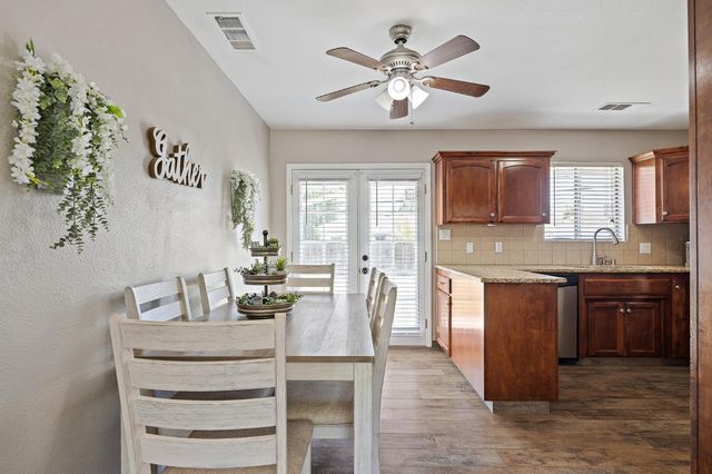1805 W Griffith Way, Fresno, CA 93705
