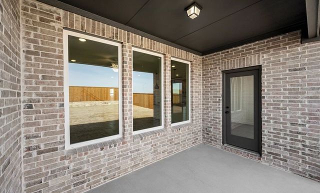 668 Tyronza Drive, Justin, TX 76247