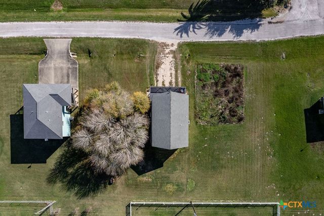 654 Calumet Drive, Palacios, TX 77465