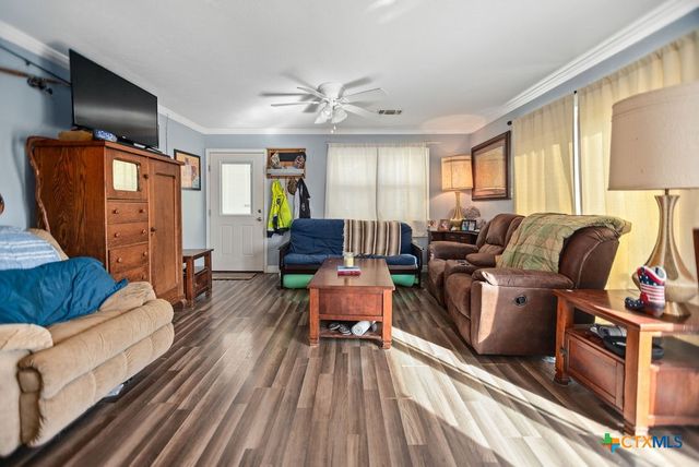 654 Calumet Drive, Palacios, TX 77465