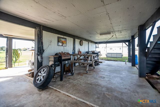 654 Calumet Drive, Palacios, TX 77465