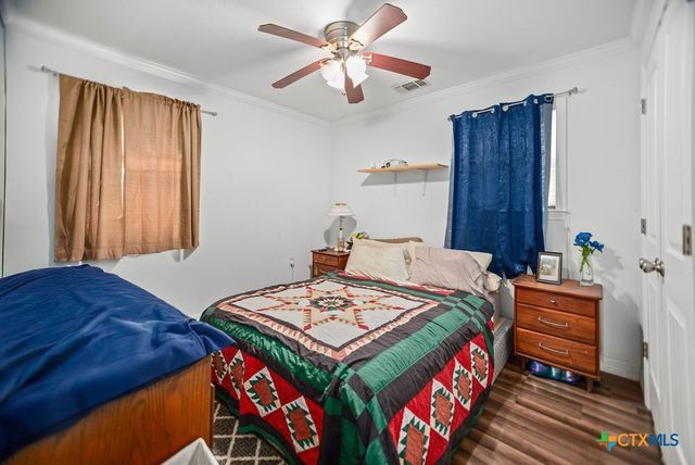 654 Calumet Drive, Palacios, TX 77465